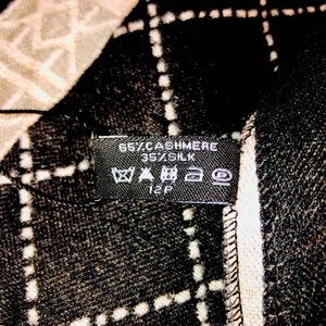 NWTChanel Eiffel Tower Scarf/Wrap